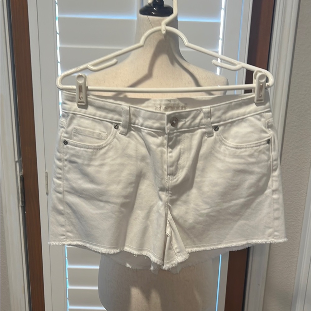 Boston Proper White Denim Women's Shorts 10 NWT